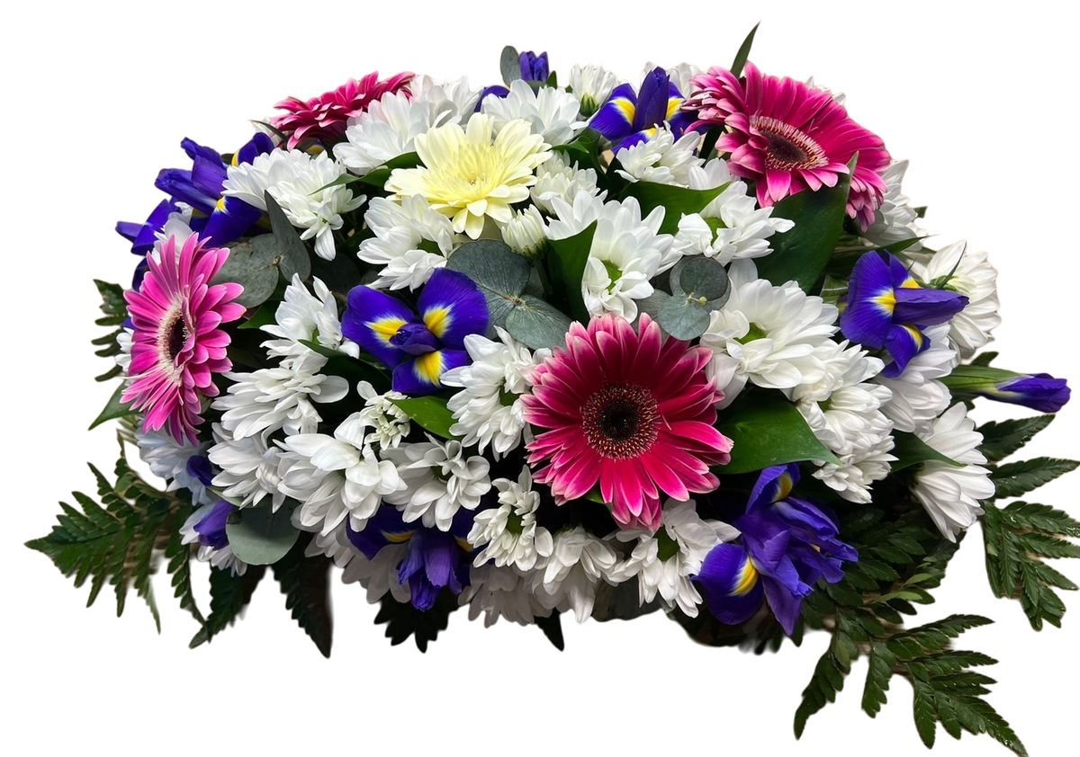 Композиция на гроб с герберами и ромашками 50 см