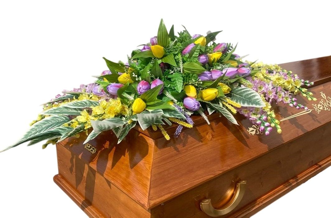 Флоретка на гроб авторская тюльпаны