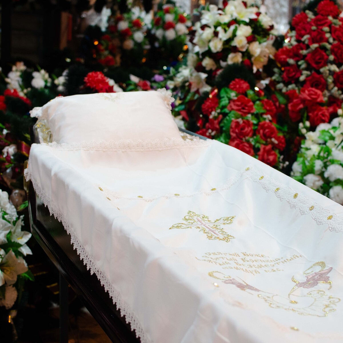 Комплект для погребения "Ирис"