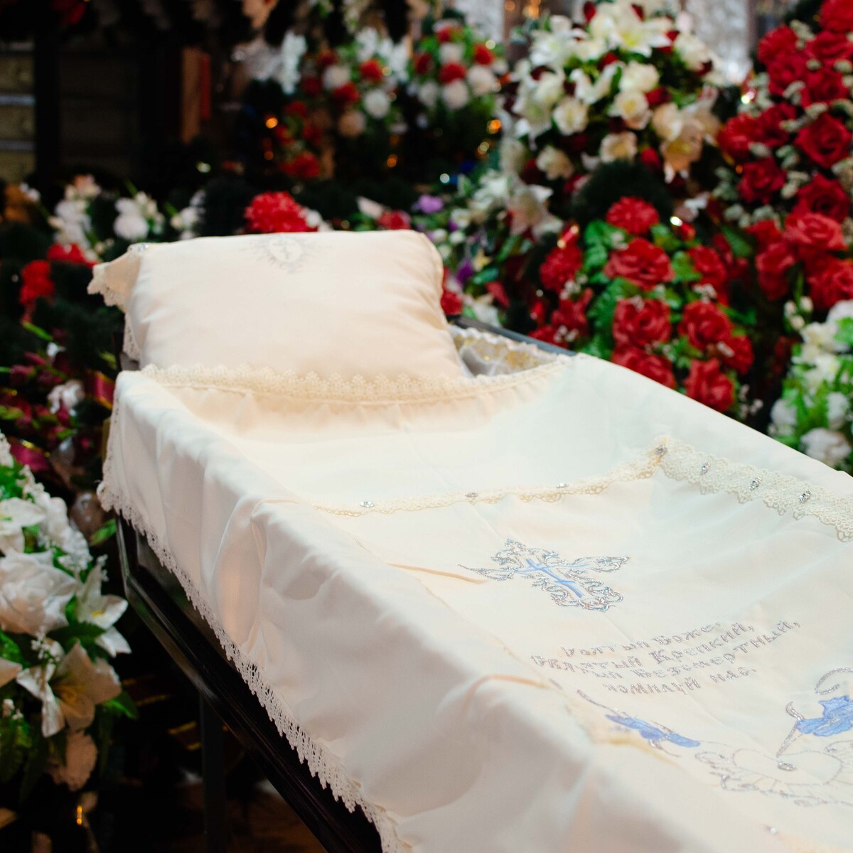 Комплект для погребения "Ирис"