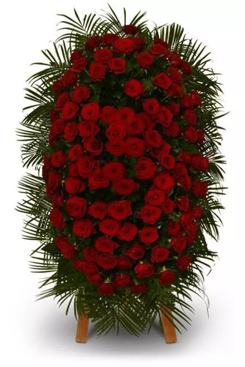 Венок из живых цветов 5