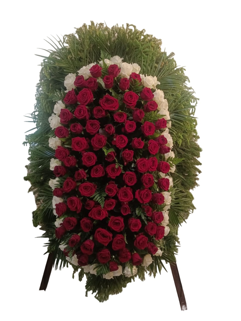 Венок из живых цветов 9