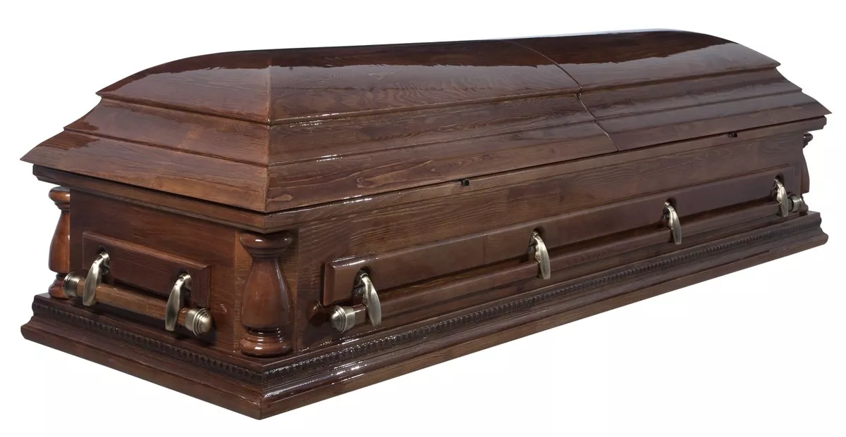 Гроб двухкрышечный "Виктория" с балясинами