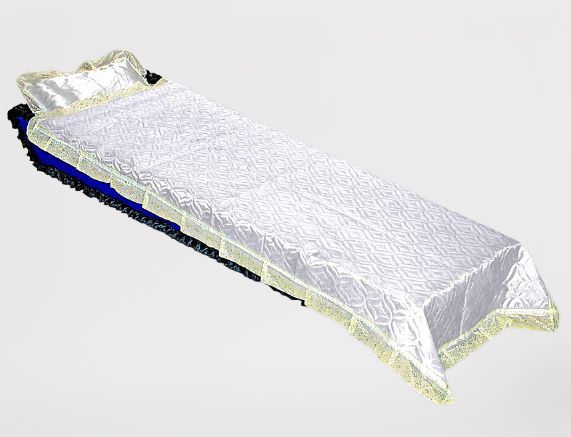 Покрывало в гроб стеганное атлас белое с двойным кружевом